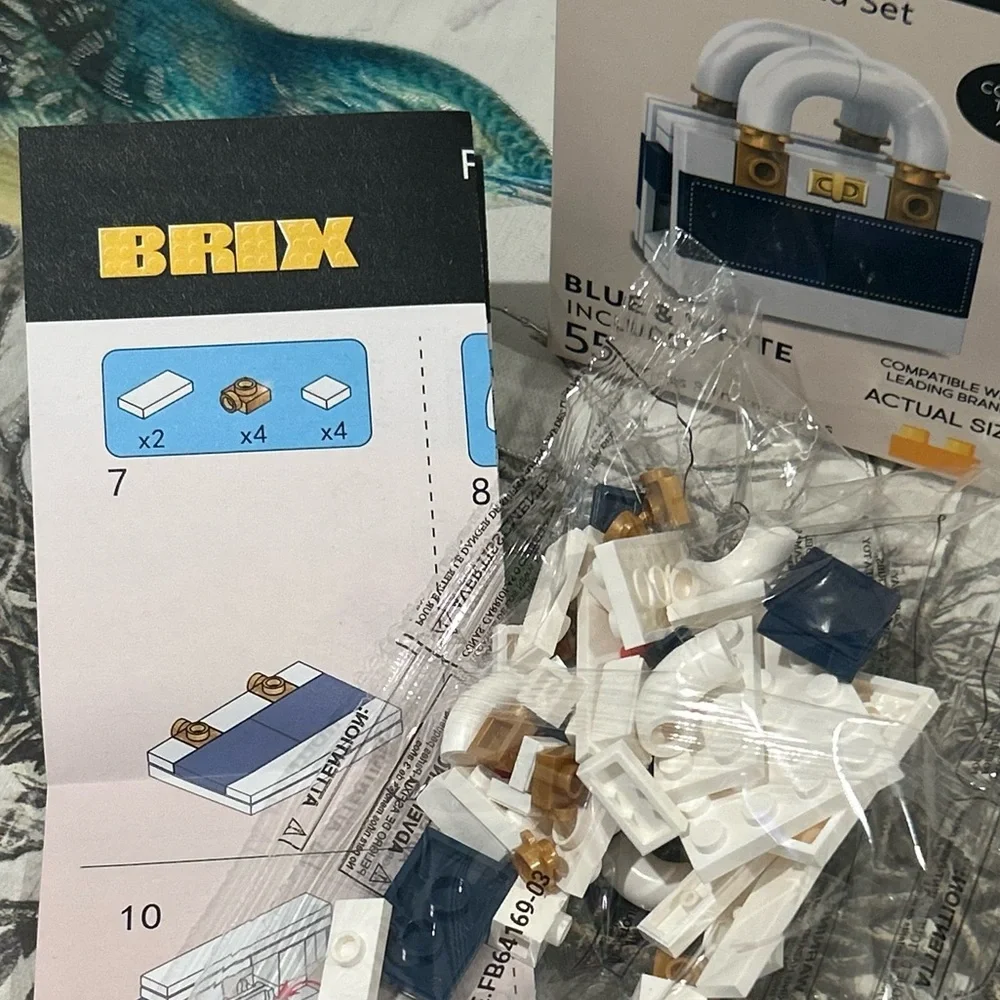 New BRIX Fashion Bags Building Blocks Set White & Blue Handbag/Purse Kit Puzzle